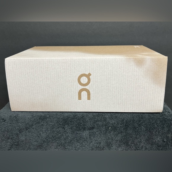 Size 10 - On Cloud THE ROGER Pro Clay - White / Black - Mens NWB - Picture 7 of 8